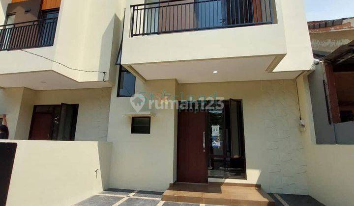 Dijual Rumah Siap Huni Lt 77 Lb 94 Hanya 1,3 Man Di Graha Raya  1