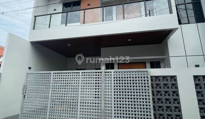 Rumah 2 Lantai Siap Huni Scandinvian Modern Di Ciledug 2