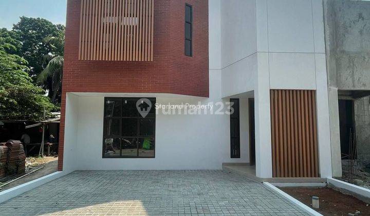 Dijual Rumah  3 Lantai Siap Huni Lokasi Strategis Di Joglo  1