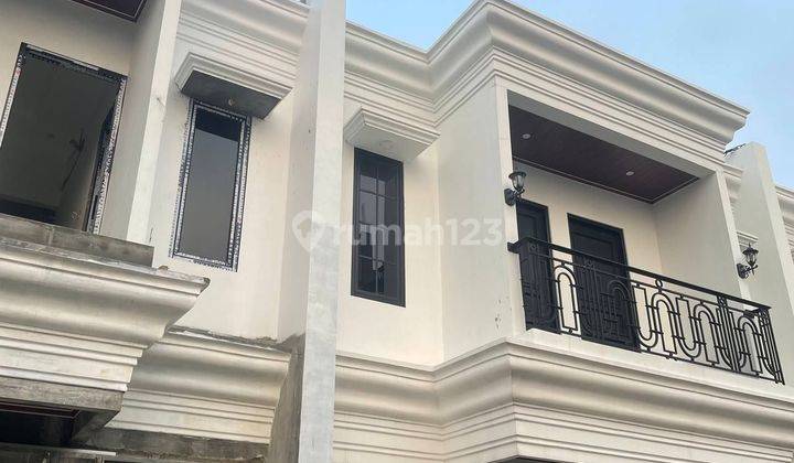 Rumah 2 Lantai American Classic siap huni di Bintaro lokasi 2