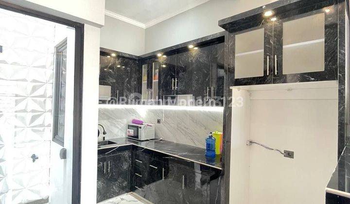 Dijual Rumah America Classic Modern Lokasi di Bintaro  2