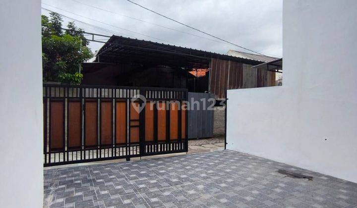 Rumah Minimalis Modern Siap Huni Lokasi Ciledug  2