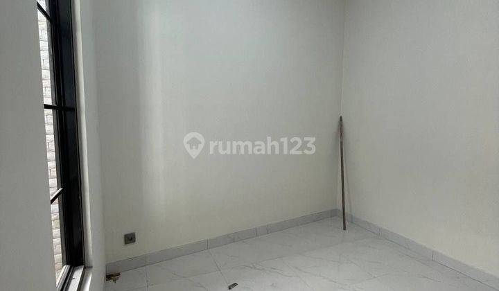 Dijual Rumah Siap Huni Lokasi  Strategis Ciledug  2