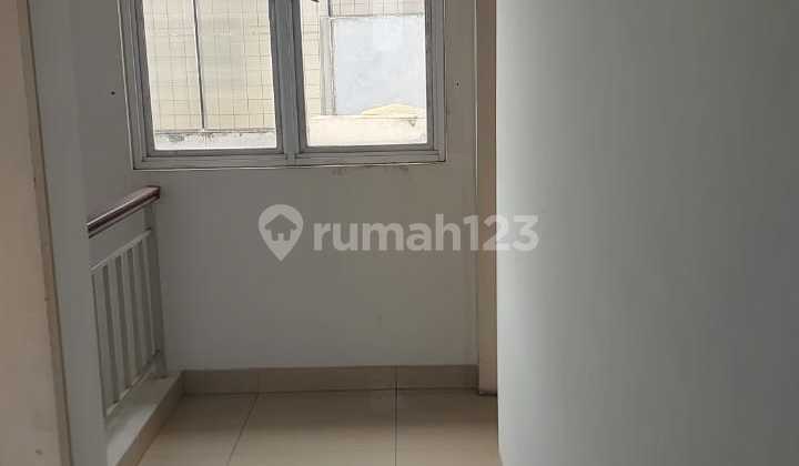 Two-Story House in Fiordini Gading Serpong, Tangerang 2