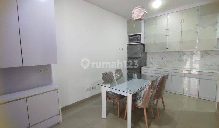  Dijual Cepat Rumah Furnished di Boston Village 2