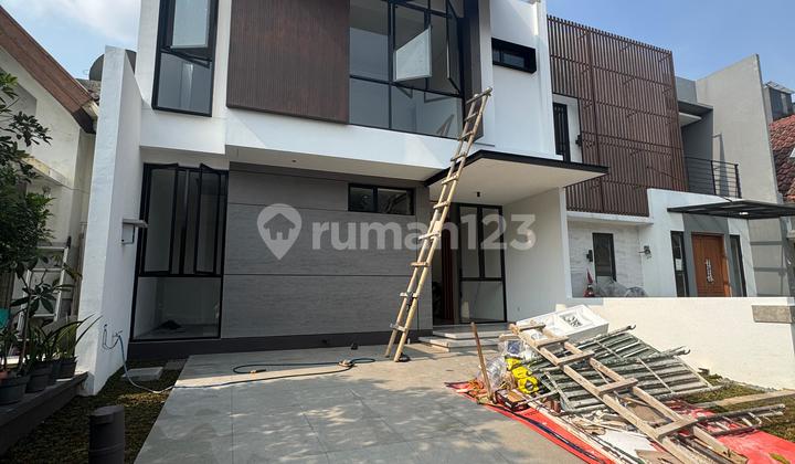 Rumah Modern Minimalis Unit Baru Lokasi Nyaman Strategis di Alam Sutera