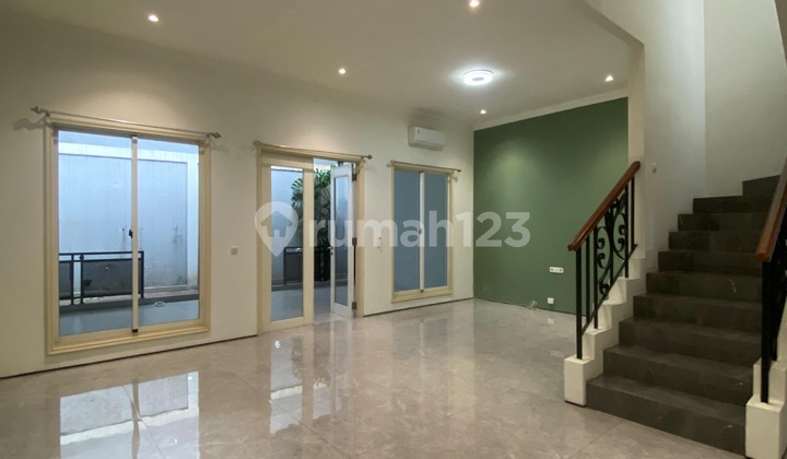 Rumah Bagus di Kawasan Eksklusif Pondok Hijau Golf, Cluster Emerald Gading Serpong 2