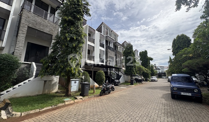 Rumah 3 Gandeng Sudah Dijebol, Ada Kolam Renang di Lebak Bulus, Jakarta Selatan