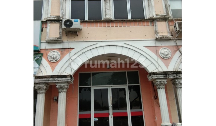 3-Storey Shophouse Alicante Boulevard Gading Serpong, Tangerang