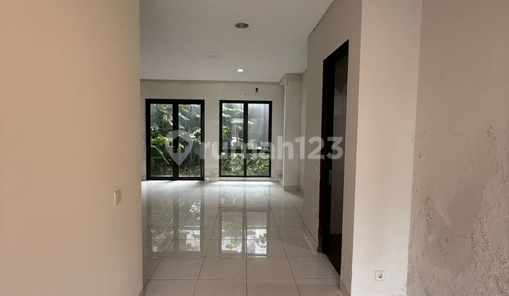 Di Jual Rumah Foresta 8X18 2 Lantai SHM bisa KPR - Bsd City Di Jual Rumah Foresta 8X18 2 Lantai SHM bisa KPR - Bsd City