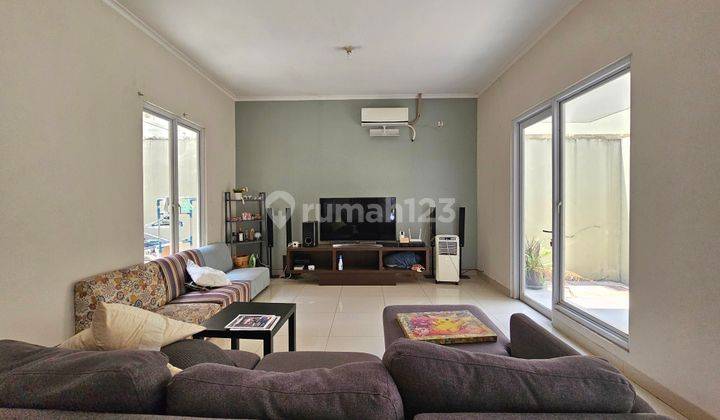 Rumah 2 Lantai Semi Furnished SHM di San Lorenzo Gading Serpong, Tangerang Selatan 1