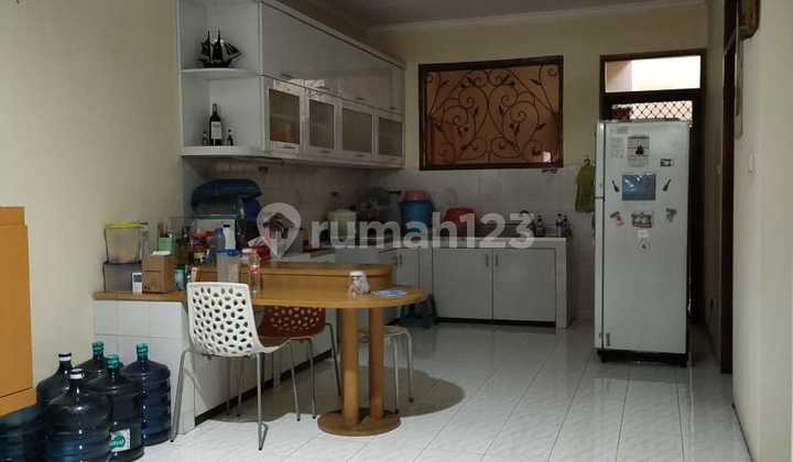 Di Jual Rumah Duri Kepa 2Lantai Semifurnish SHM Siap Huni - Jakarta Barat