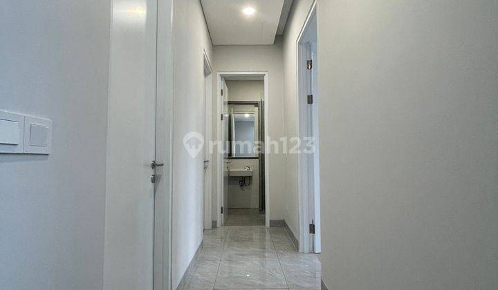 Rumah 3 Lantai Baru Unfurnished di BSD Green Wich, Tangerang 2