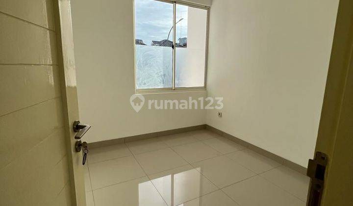 Rumah 2 Lantai Semi Furnished di Cluster Diamond, Tangerang 2