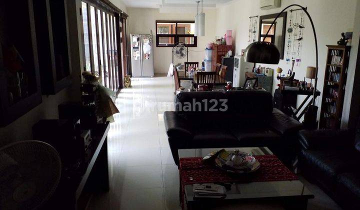 Rumah Bagus Semi Furnished SHM di Sutera Buana Alam Sutera, Tangerang 2