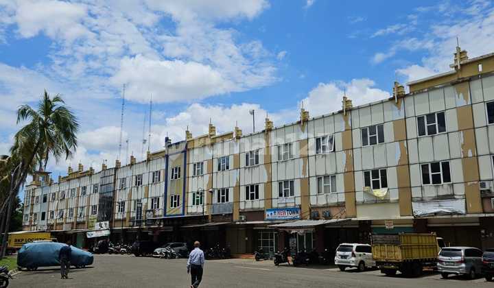 FOR SALE GOLDEN BOULEVARD BSD CITY 3-STORY SHOPHOUSE CHEAPPP RARE FIND