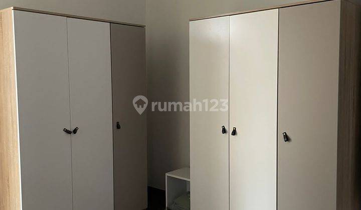 Rumah 3 Lantai Furnished di Zora, Tangerang 2