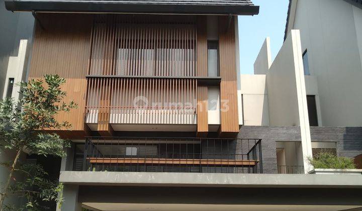 Rumah 2 Lantai Semi Furnished di Caleus Greenwich Bsd City 1