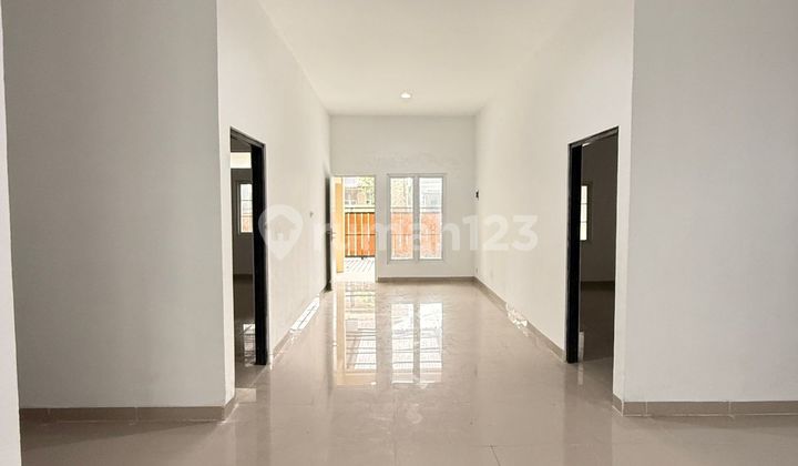 Di Jual Rumah 1 Lantai Luassss 200M Full Renovasi Baru Siap Huni, bisa untuk Usaha / Toko Di Jual Rumah 1 Lantai Luassss 200M Full Renovasi Baru Siap Huni, bisa untuk Usaha / Toko