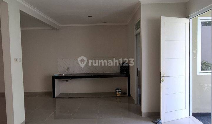 Di Jual Rumah Siap Huni 2 Lantai Siap Huni - Gading Serpong Samara Village, Tangerang 2