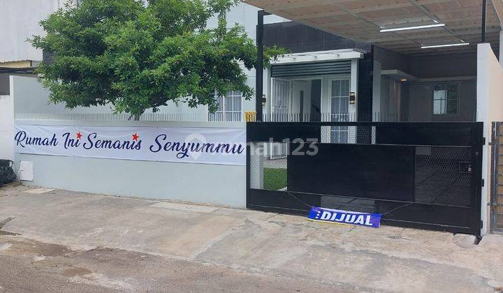 Rumah Bagus Lt 162m 2 lantai siap huni Serpong Park - Jelupang SHM Baru Renovasi  1