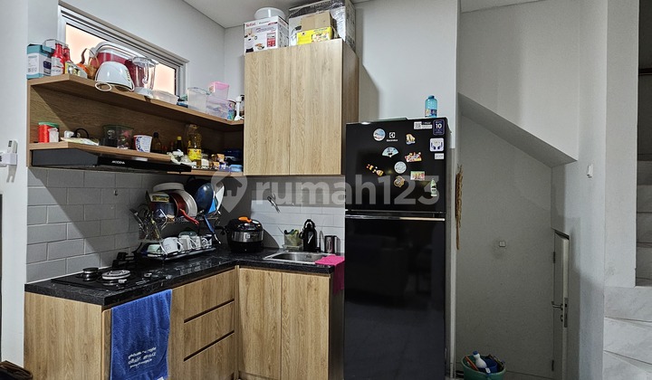 Rumah 2 Lantai Furnished di Malibu, Tangerang 2