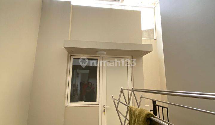 Rumah Baru Semi Furnished SHM di Mozart, Symphonia, Tangerang 2