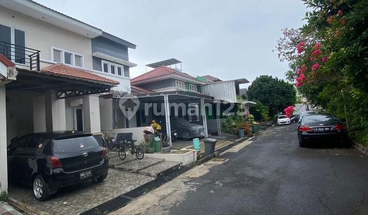 Rumah 2 lantai di karawaci Cluster vanda Tangerang 2