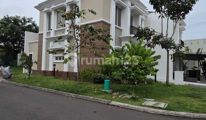 For Rent: Hook Cluster Flamingo House in The Spring, 2 Floors, 4 Bedrooms - Gading Serpong 1