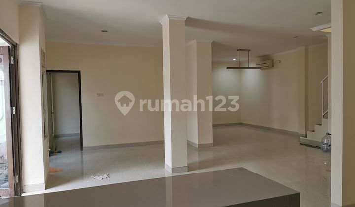 Di Sewakan rumah Besar Lt 144 2 lantai, serpong park siap huni 2