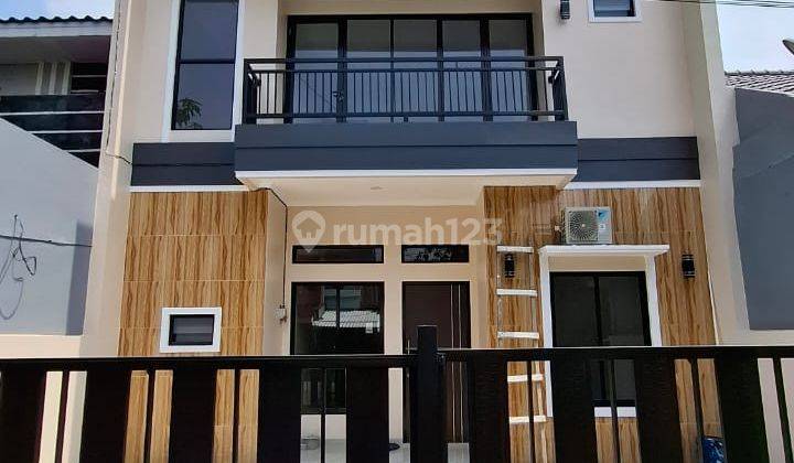 Rumah 2 Lantai Baru SHM di Serpong Villa Melati Mas, Tangerang Selatan 1