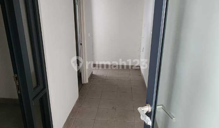 Rumah 3 Lantai Unfurnished di Cluster Aether, Tangerang 2