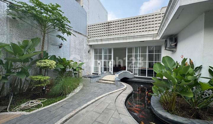 Rumah Mewah Alam Sutera 2 Lantai Dekat Sekolah Laurensia