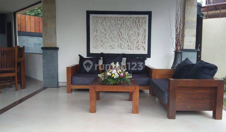 FOR SALE VILLA SEMINYAK 3BEDROOMS FURNISHED  2