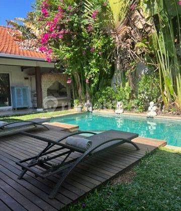 FOR RENT VILLA UMALAS 3BEDROOMS FULLY FURNISHED  1