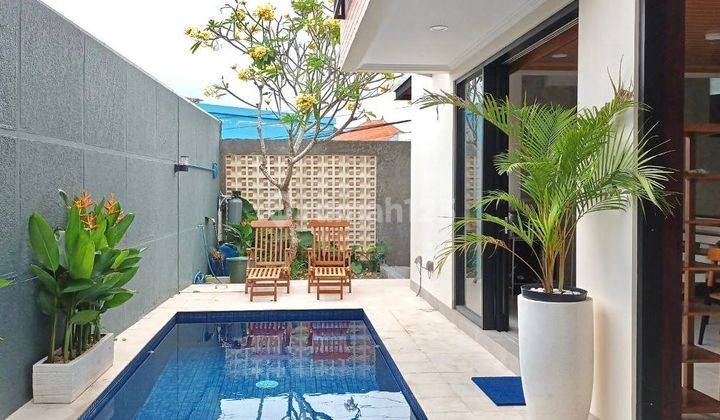 FOR RENT VILLA CANGGU 3BEDROOMS FULLY FURNISHED  1