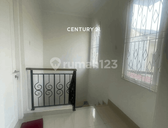 RUMAH BAGUS SEMI FURNISH SIAP HUNI DI LIPPO CIKARANG 