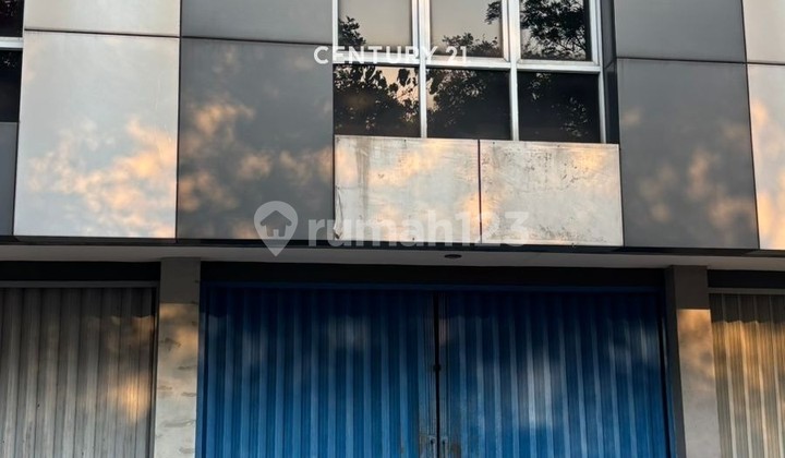 Ready-to-Use Shop House in Bukit Indah Purwakarta 2