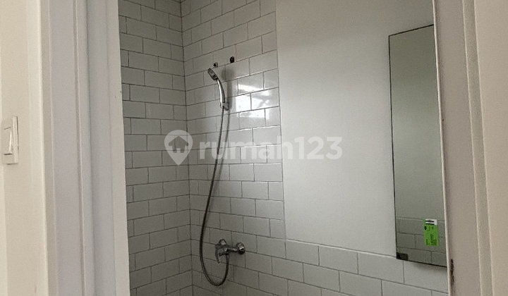 Tanamera Shop House Only on the 3rd Floor, Lippo Cikarang for Offices 2