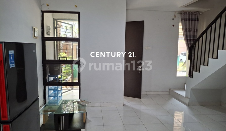 Nice Ready-to-Live House in Lippo Cikarang Nice Ready-to-Live House in Lippo Cikarang