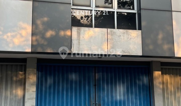 Ready-to-Use Shop House in Bukit Indah Purwakarta 1