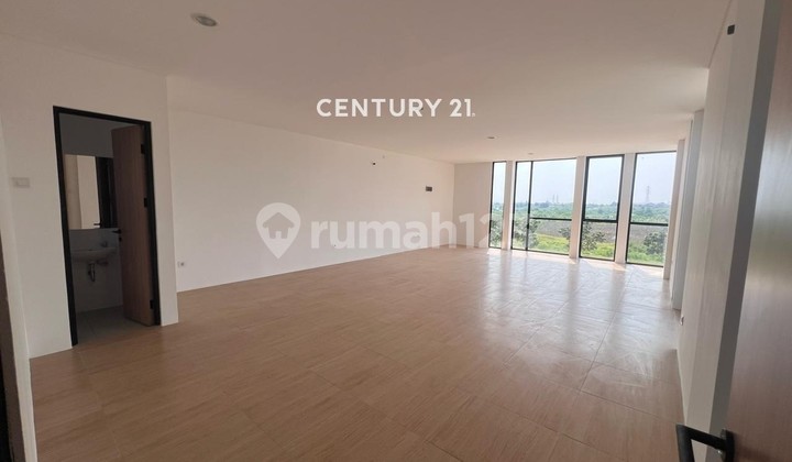 RUKO POSISI HOOK 3 LANTAI SIAP PAKAI DI CENDANA LIPPO CIKARANG