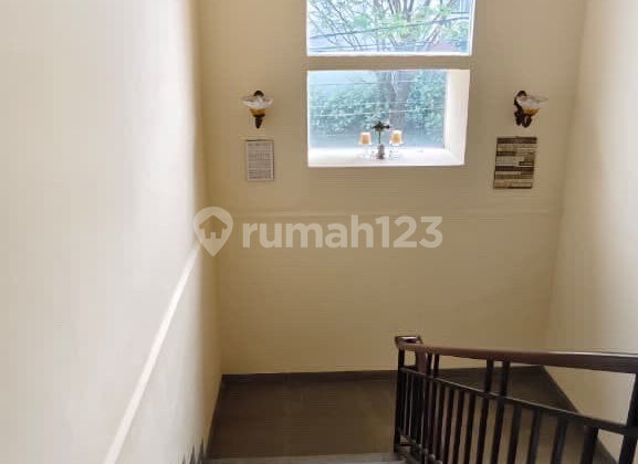 Di Jual Cepat Rumah Besar Semi Furnished di Lippo Cikarang Di Jual Cepat Rumah Besar Semi Furnished di Lippo Cikarang