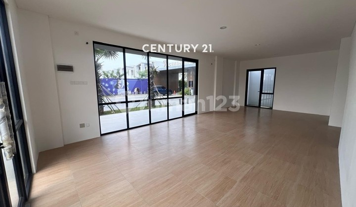 RUKO POSISI HOOK 3 LANTAI SIAP PAKAI DI CENDANA LIPPO CIKARANG