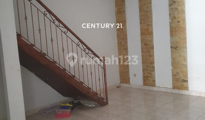 Beautiful Ready-to-Occupy House in the Meadow Green Cluster of Lippo Cikarang 2