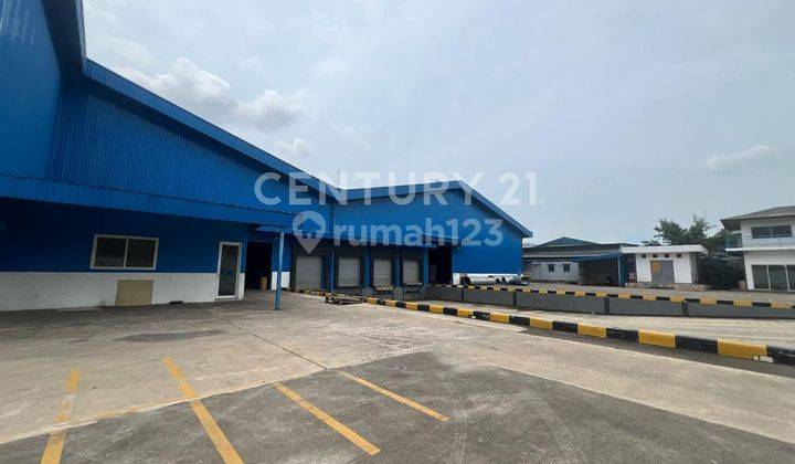 Pabrik Siap Pakai Loading Dock Delta Silicon Lippo C 2