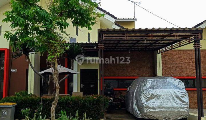 Rumah Cantik 2 Lantai ,Strategis Sudah Renovasi 1