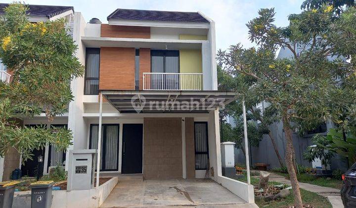 Rumah Furnished 2 lantai di Harapan Indah hadap Selatan 1