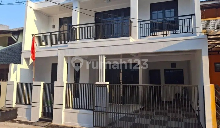 Fast Sale 2-Story House 2