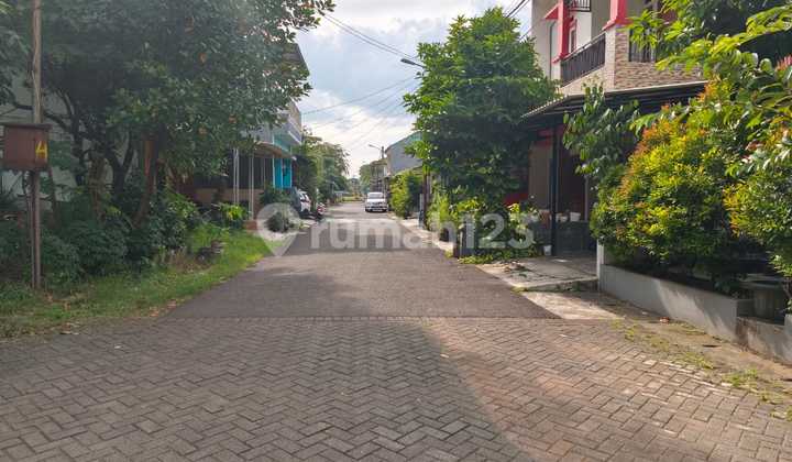 Rumah 2 Lantai Perumahan Dukuh Zamrud di Mustikajaya, Bekasi 2